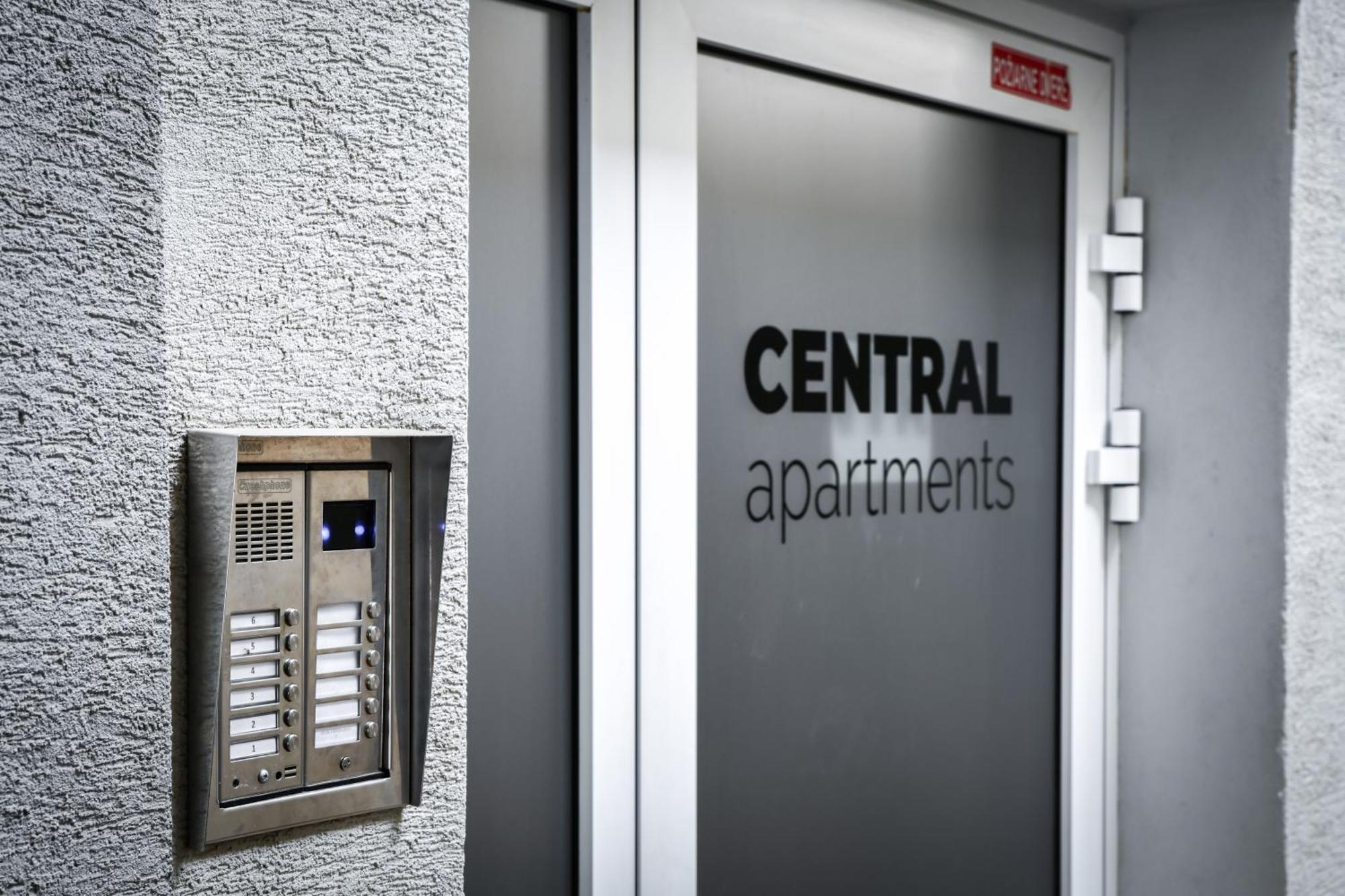 Central Apartments Martin Exterior photo